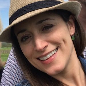 Meet your Posher, Carla